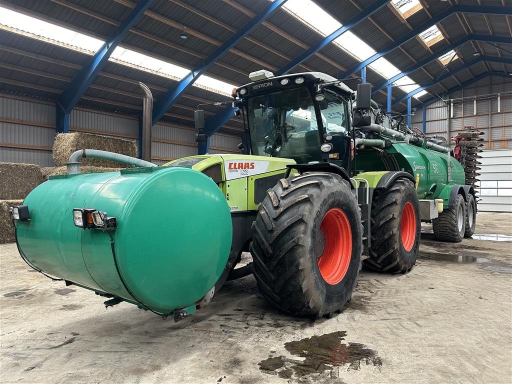 Traktor des Typs CLAAS XERION 3800 + Samson SG23 HWD, Gebrauchtmaschine in Gjerlev J. (Bild 3)