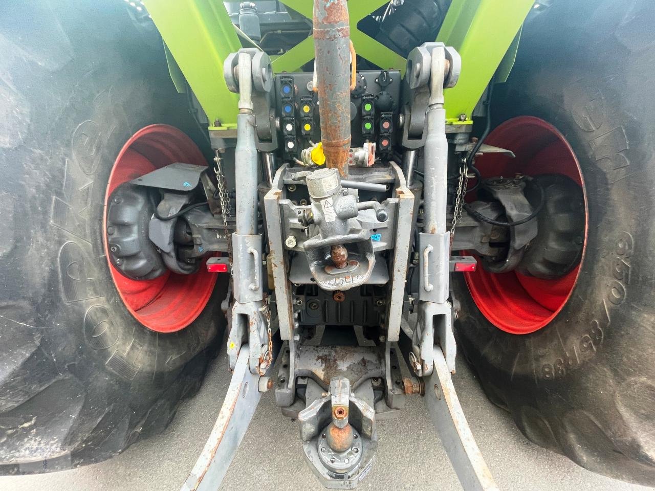 Traktor del tipo CLAAS Xerion 3800 Trac VC !NEUER PREIS!, Gebrauchtmaschine en Pragsdorf (Imagen 9)