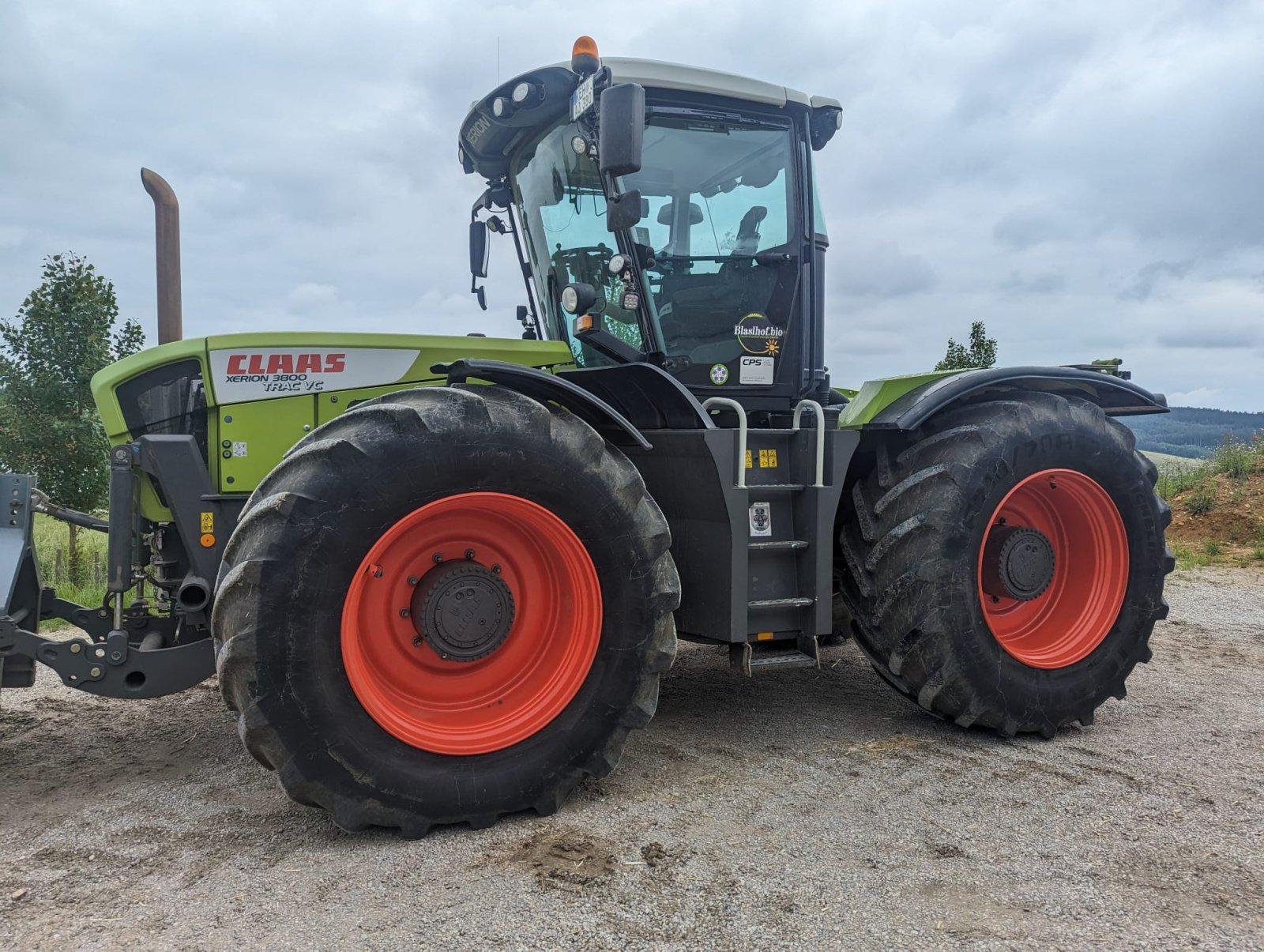 Traktor typu CLAAS Xerion 3800 Trac VC nur 4000h, Gebrauchtmaschine v Kelheim (Obrázok 1)