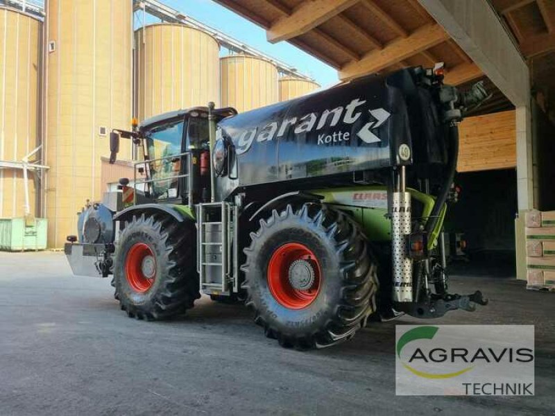 Traktor typu CLAAS XERION 3800 TRAC VC, Gebrauchtmaschine w Lage (Zdjęcie 4)