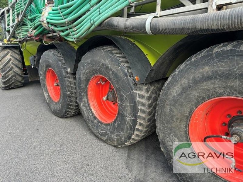 Traktor tip CLAAS XERION 3800 TRAC VC, Gebrauchtmaschine in Meppen (Poză 20)