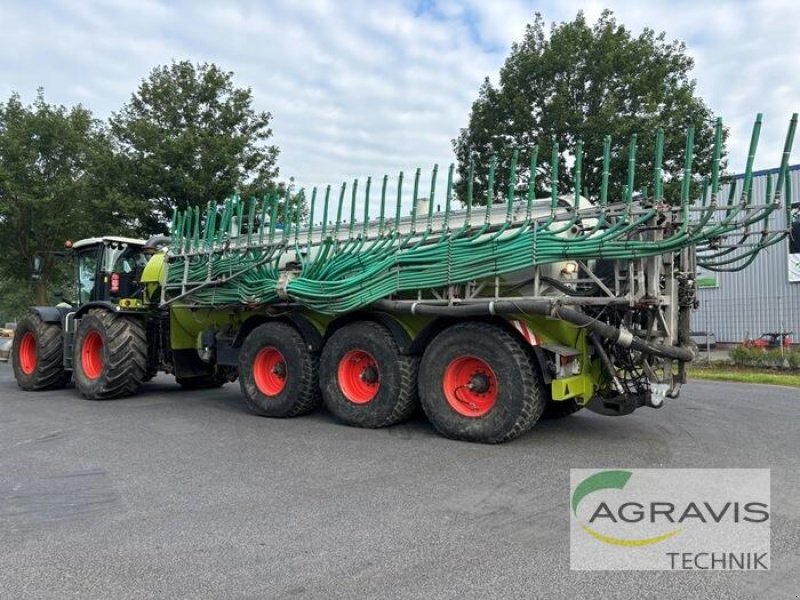 Traktor van het type CLAAS XERION 3800 TRAC VC, Gebrauchtmaschine in Meppen (Foto 4)