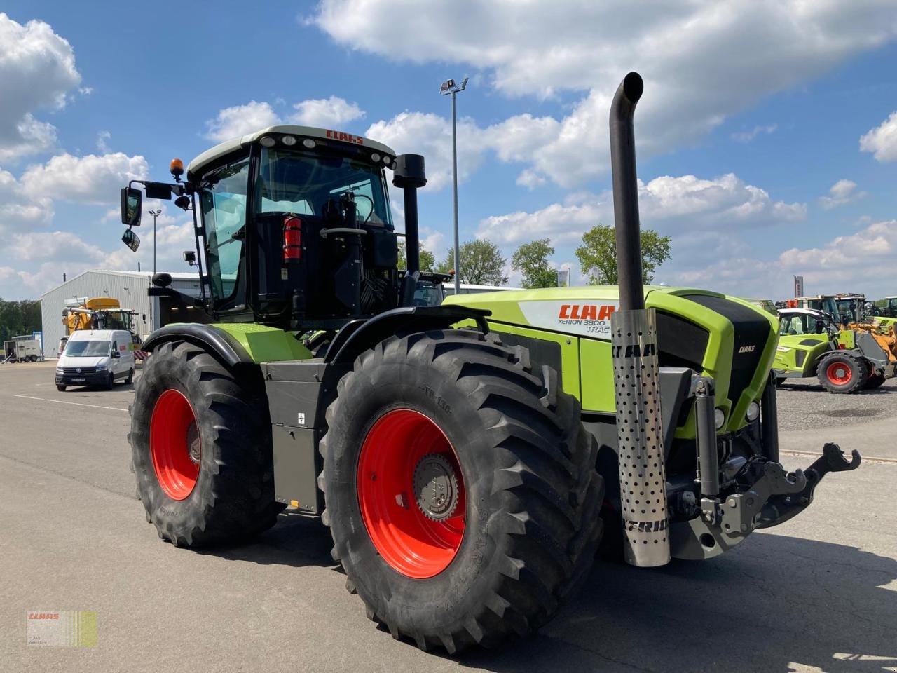 Traktor typu CLAAS XERION 3800 TRAC VC, Gebrauchtmaschine v Molbergen (Obrázok 4)