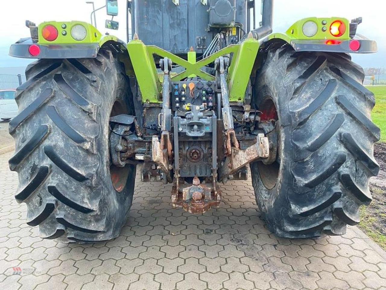 Traktor του τύπου CLAAS XERION 3800 TRAC, Gebrauchtmaschine σε Oyten (Φωτογραφία 6)