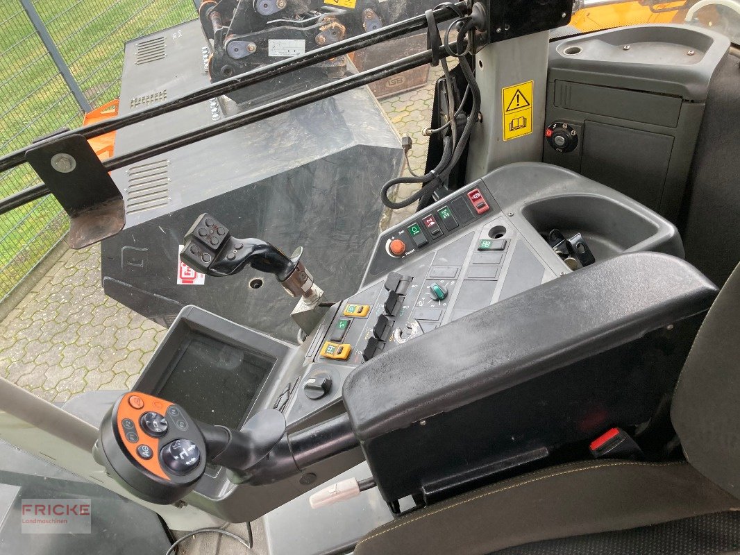 Traktor a típus CLAAS Xerion 3800 VC, Gebrauchtmaschine ekkor: Bockel - Gyhum (Kép 13)