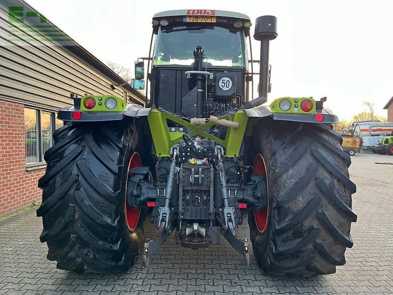 Traktor des Typs CLAAS xerion 3800, Gebrauchtmaschine in ag BROEKLAND (Bild 5)