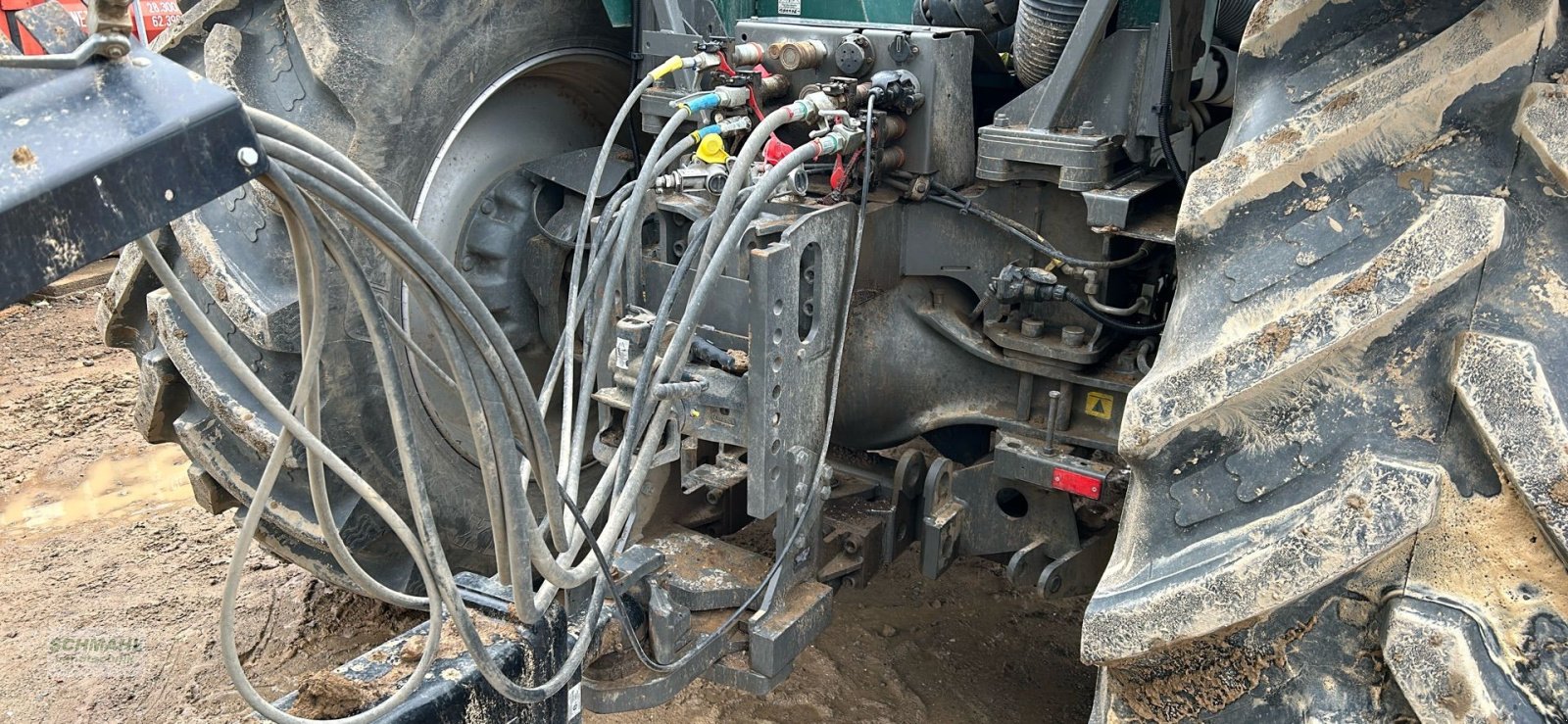 Traktor typu CLAAS XERION 3800, Gebrauchtmaschine v Oldenburg in Holstein (Obrázek 4)