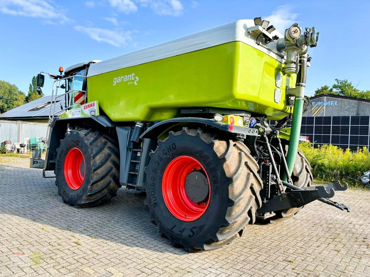 Traktor des Typs CLAAS XERION 4000 SADDLE TRAC, KOTTE Gülletechnik 16 cbm, Frontansaugstation, Leistungshydraulik, Lenksyst, Gebrauchtmaschine in Westerstede (Bild 7)