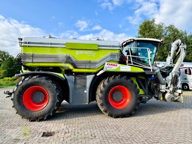 Traktor del tipo CLAAS XERION 4000 SADDLE TRAC, KOTTE Gülletechnik 16 cbm, Gebrauchtmaschine en Westerstede (Imagen 4)