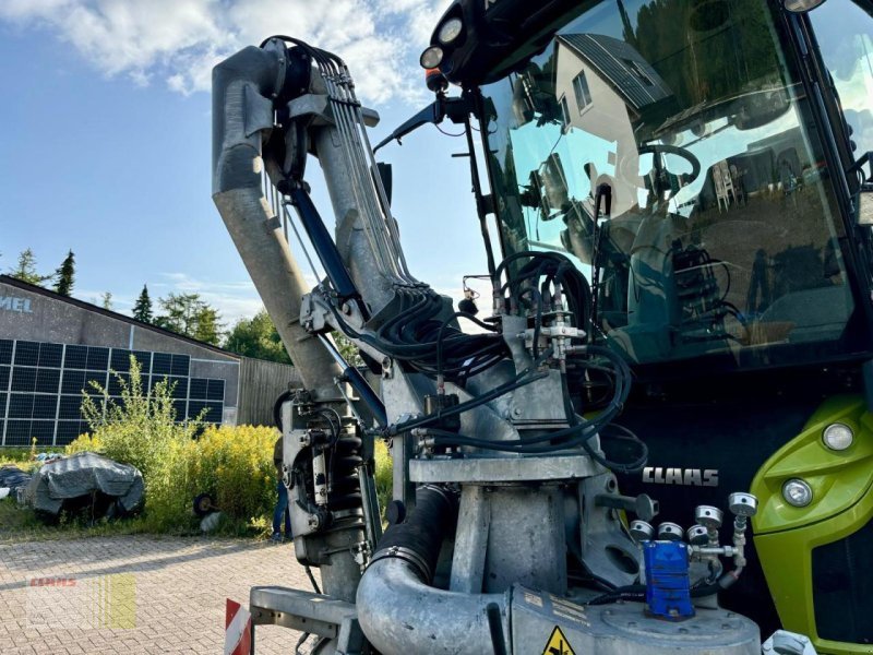 Traktor типа CLAAS XERION 4000 SADDLE TRAC, KOTTE Gülletechnik 16 cbm, Gebrauchtmaschine в Westerstede (Фотография 11)