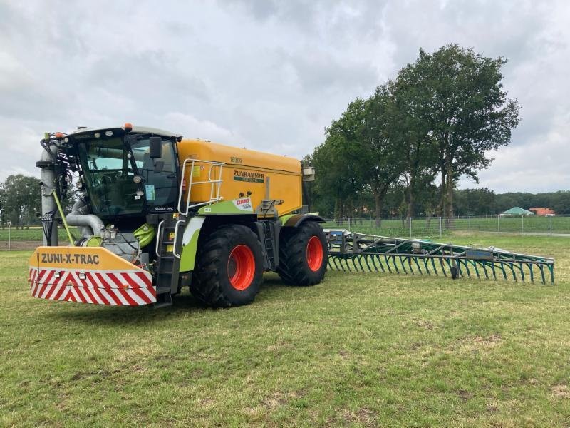 Traktor типа CLAAS XERION 4000 SADDLE TRAC m. ZUNHAMMER, Gebrauchtmaschine в Molbergen (Фотография 13)