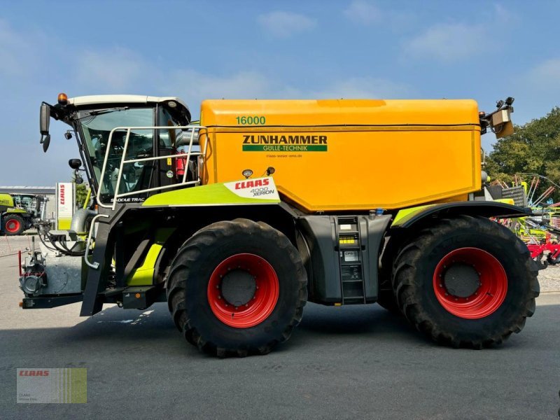 Traktor des Typs CLAAS XERION 4000 SADDLE TRAC, ZUNHAMMER Gülletechnik 16, Gebrauchtmaschine in Neerstedt (Bild 2)