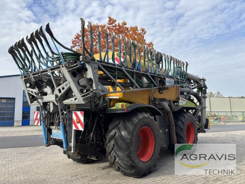 Traktor van het type CLAAS XERION 4000 SADDLE TRAC, Gebrauchtmaschine in Meppen (Foto 3)