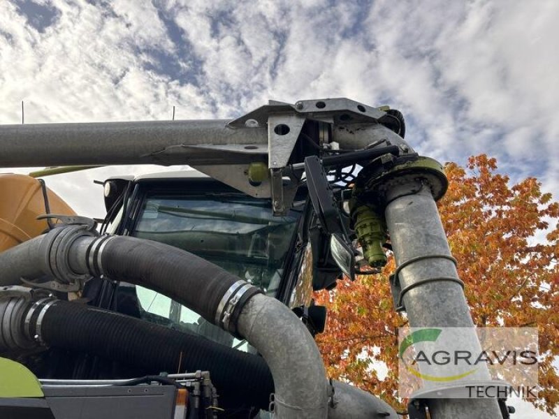 Traktor van het type CLAAS XERION 4000 SADDLE TRAC, Gebrauchtmaschine in Meppen (Foto 8)