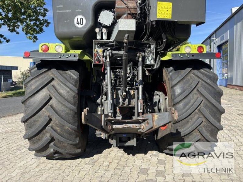 Traktor des Typs CLAAS XERION 4000 SADDLE TRAC, Gebrauchtmaschine in Meppen (Bild 13)