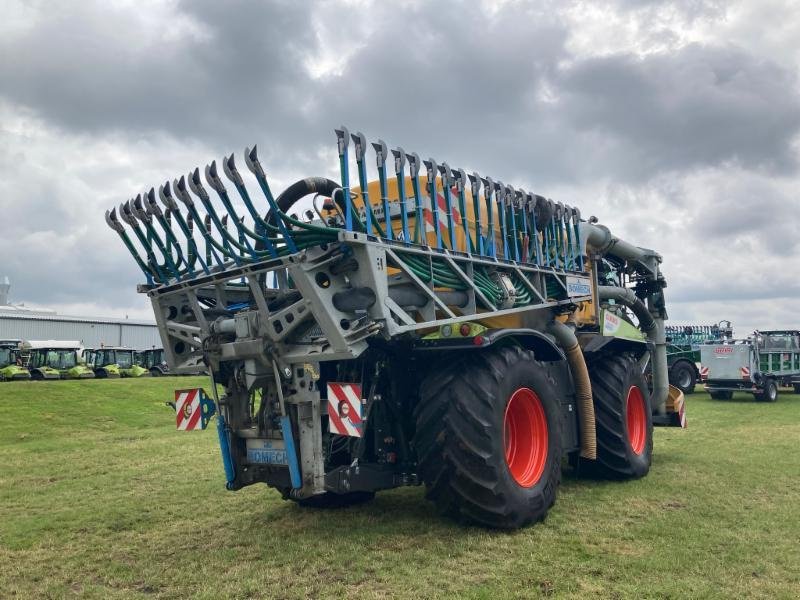 Traktor van het type CLAAS XERION 4000 SADDLE TRAC, Gebrauchtmaschine in Molbergen (Foto 5)