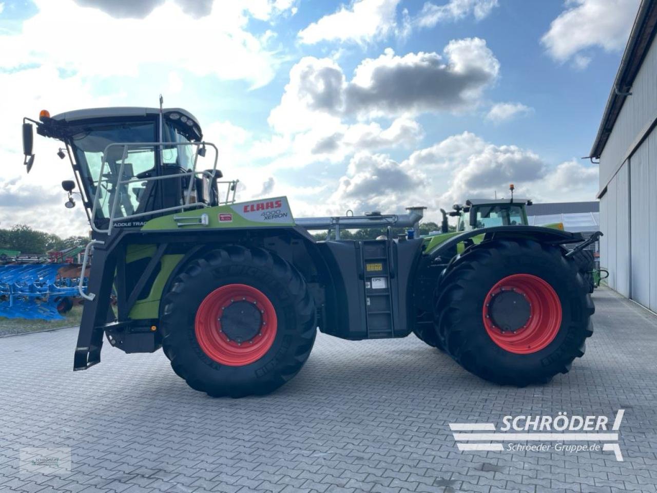 Traktor del tipo CLAAS XERION 4000 SADDLE TRAC, Gebrauchtmaschine en Wildeshausen (Imagen 4)