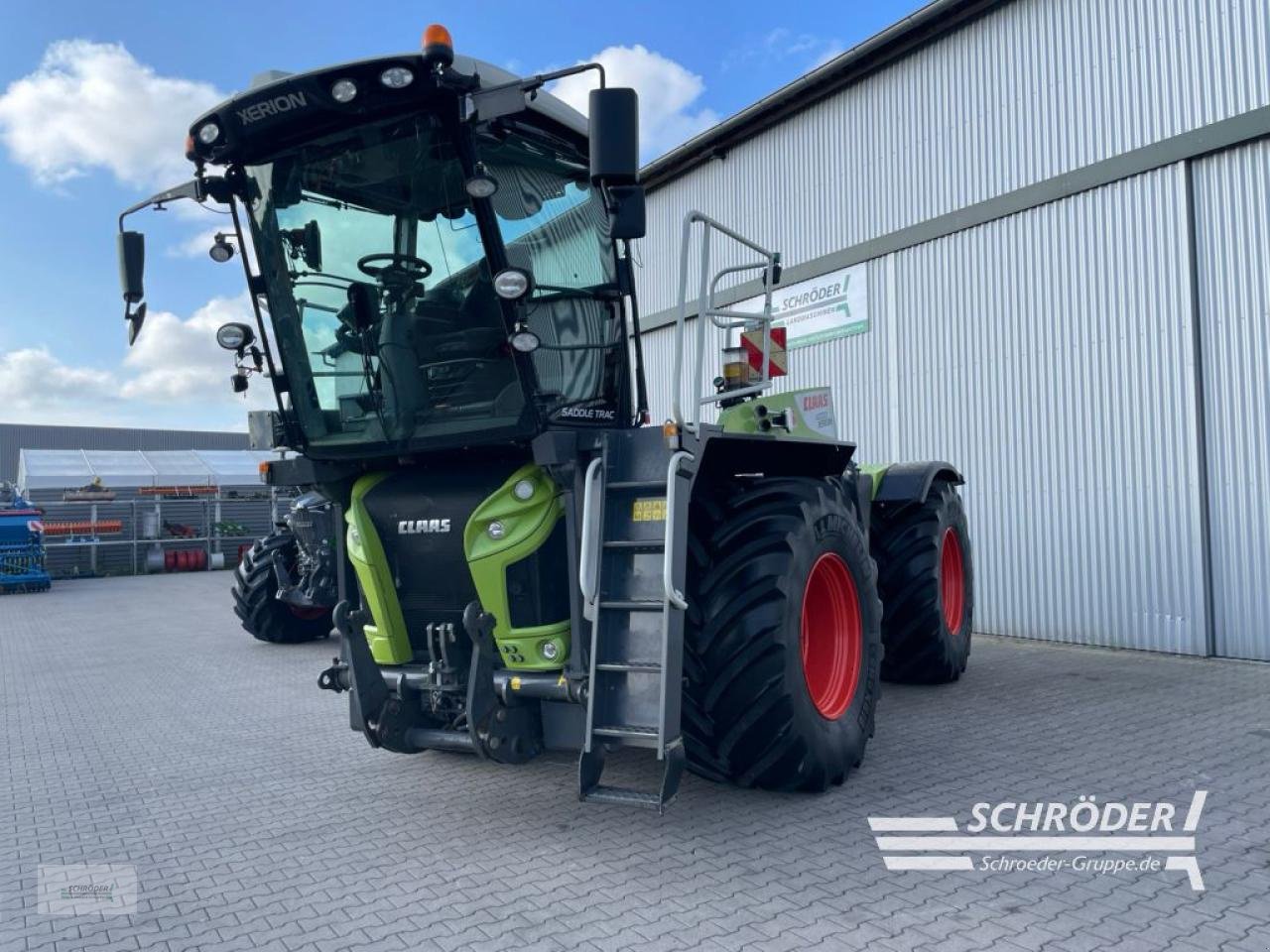 Traktor typu CLAAS XERION 4000 SADDLE TRAC, Gebrauchtmaschine v Wildeshausen (Obrázok 5)