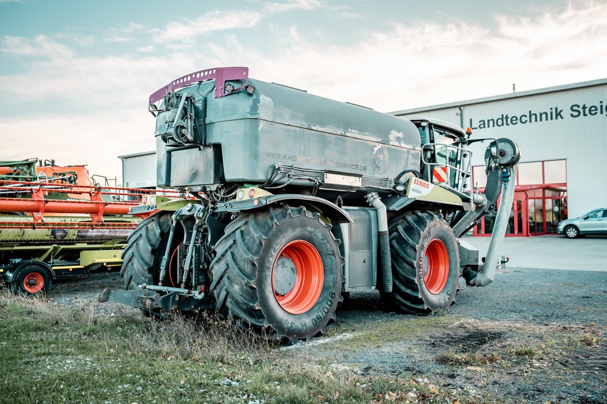 Traktor типа CLAAS Xerion 4000 ST, Gebrauchtmaschine в Osterfeld (Фотография 3)