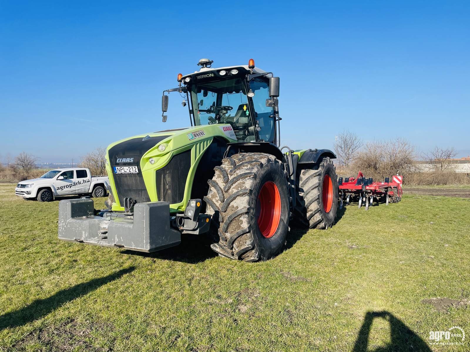 Traktor του τύπου CLAAS XERION 4000 TRAC , Gebrauchtmaschine σε Csengele (Φωτογραφία 1)