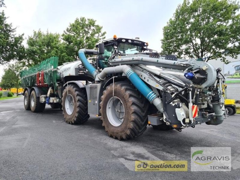 Traktor za tip CLAAS XERION 4000 TRAC VC + GÜLLEFASS KRUDE 28 M³, Gebrauchtmaschine u Meppen (Slika 2)