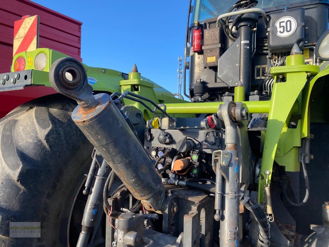 Traktor of the type CLAAS Xerion 4000 TRAC VC + GPS Egnos, Gebrauchtmaschine in Mühlengeez (Picture 9)