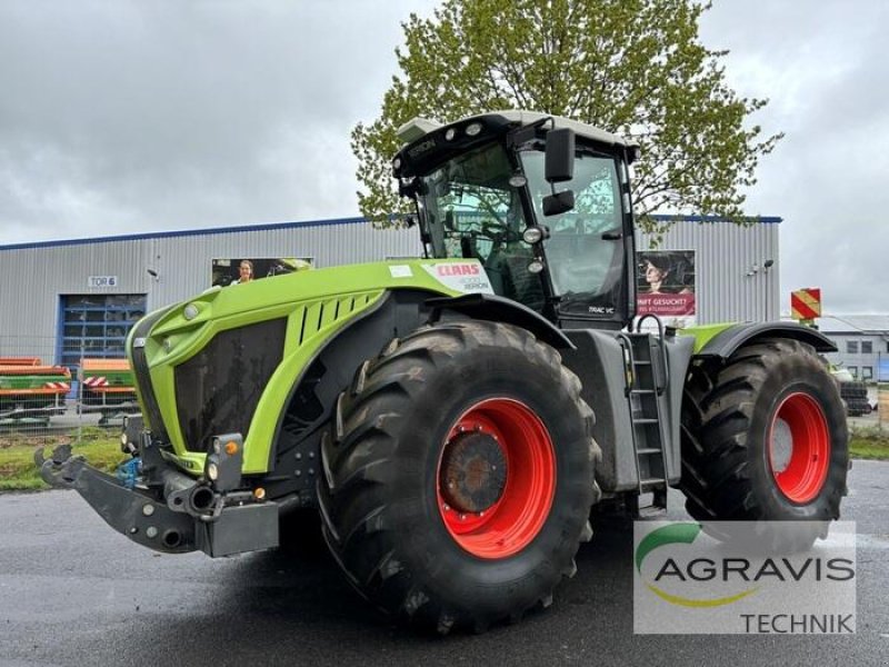 Traktor of the type CLAAS XERION 4000 TRAC VC, Gebrauchtmaschine in Meppen (Picture 1)