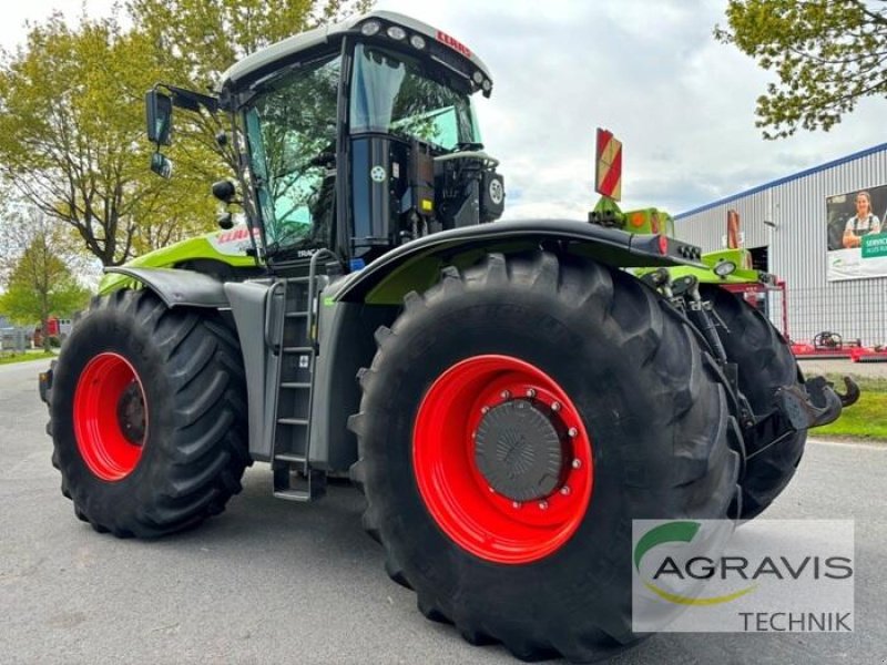 Traktor типа CLAAS XERION 4000 TRAC VC, Gebrauchtmaschine в Meppen (Фотография 4)