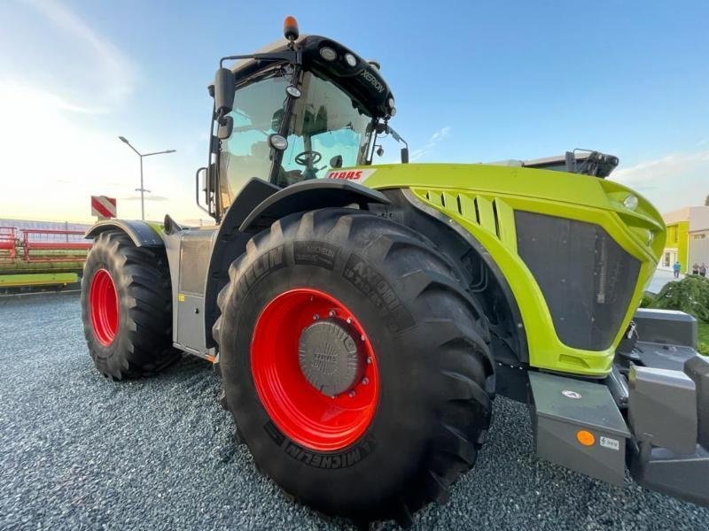 Traktor del tipo CLAAS XERION 4000 TRAC VC, Gebrauchtmaschine en Ovidiu jud. Constanta (Imagen 2)