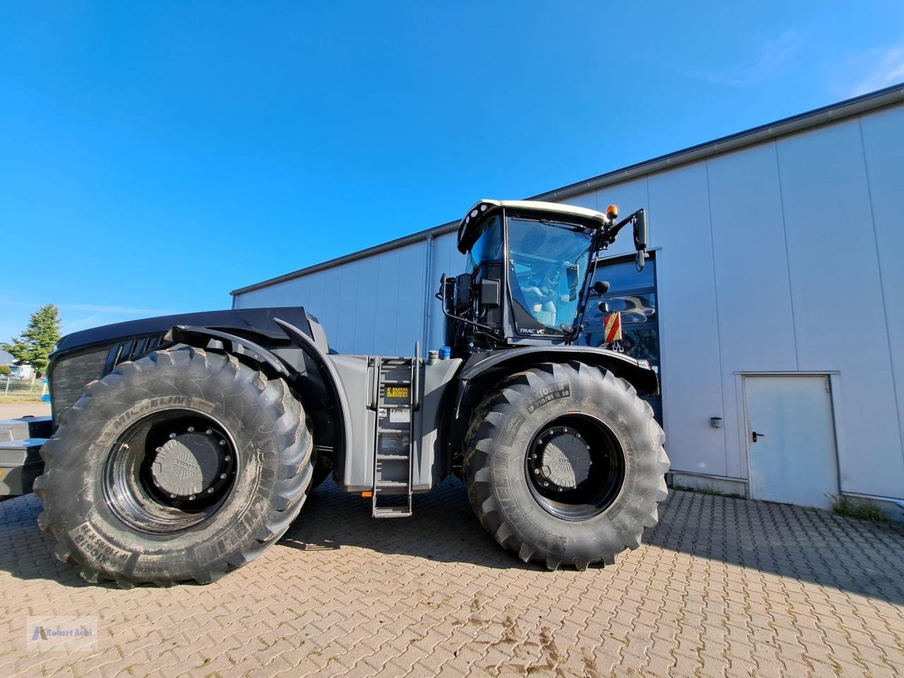 Traktor Türe ait CLAAS Xerion 4000 TRAC VC, Gebrauchtmaschine içinde Wittlich (resim 8)