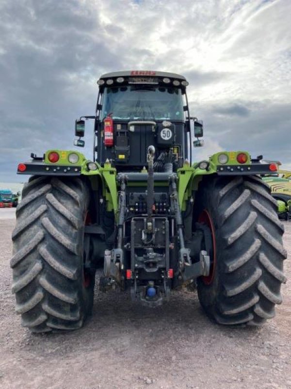 Traktor от тип CLAAS XERION 4000 TRAC, Gebrauchtmaschine в Landsberg (Снимка 5)