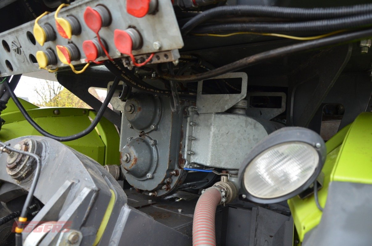 Traktor van het type CLAAS XERION 4200 SADDLE TRAC Bauer, Gebrauchtmaschine in Suhlendorf (Foto 17)