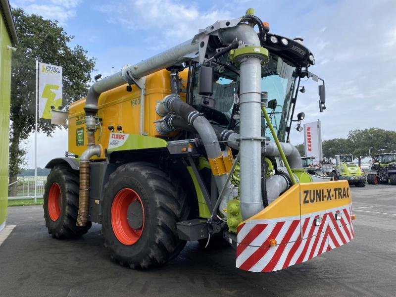 Traktor van het type CLAAS XERION 4200 SADDLE TRAC m. ZUNHAMMER, Gebrauchtmaschine in Molbergen (Foto 4)