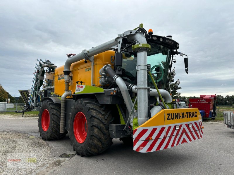 Traktor типа CLAAS Xerion 4200 SADDLE TRAC Zunhammer 16m³, Gebrauchtmaschine в Langenau (Фотография 1)