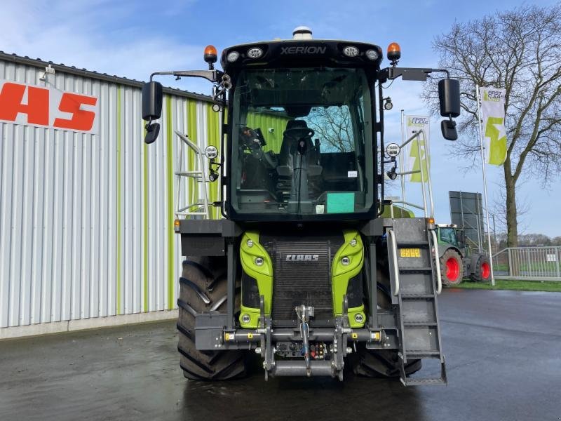 Traktor от тип CLAAS XERION 4200 SADDLE TRAC, Gebrauchtmaschine в Molbergen (Снимка 2)