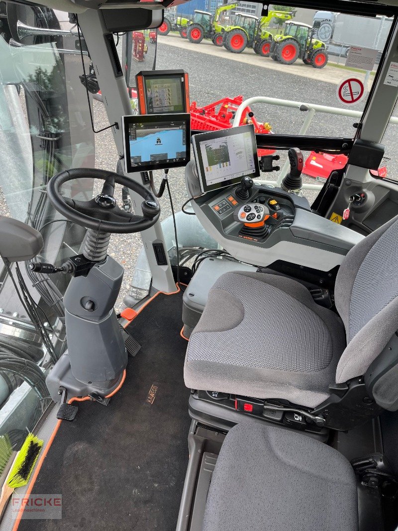 Traktor typu CLAAS Xerion 4200 Saddle Trac, Gebrauchtmaschine w Bockel - Gyhum (Zdjęcie 11)