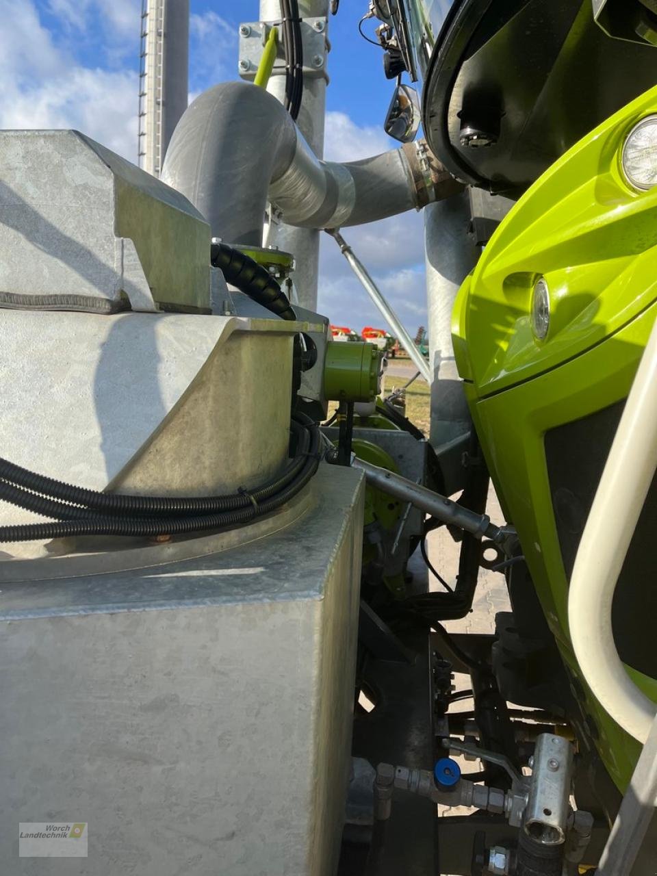 Traktor typu CLAAS Xerion 4200 Saddle Trac, Gebrauchtmaschine v Schora (Obrázok 11)