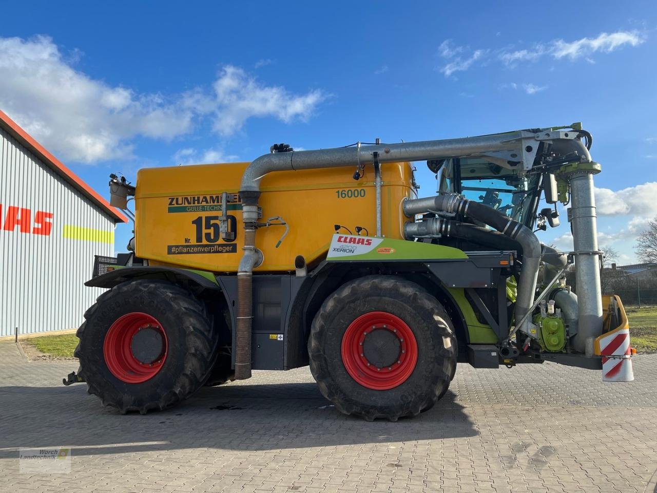 Traktor typu CLAAS Xerion 4200 Saddle Trac, Gebrauchtmaschine v Schora (Obrázok 3)