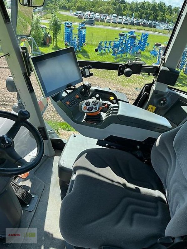 Traktor typu CLAAS Xerion 4200 Trac VC, Gebrauchtmaschine w Schöningen (Zdjęcie 13)