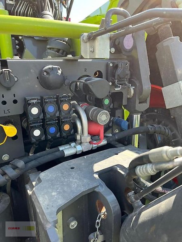 Traktor tip CLAAS Xerion 4200 Trac VC, Gebrauchtmaschine in Schöningen (Poză 8)