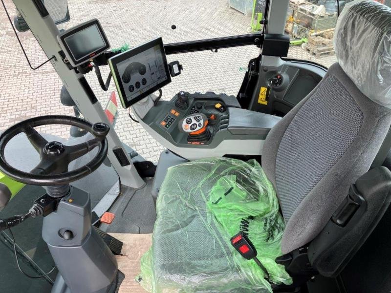 Traktor του τύπου CLAAS XERION 4200 TRAC VC, Gebrauchtmaschine σε Landsberg (Φωτογραφία 7)