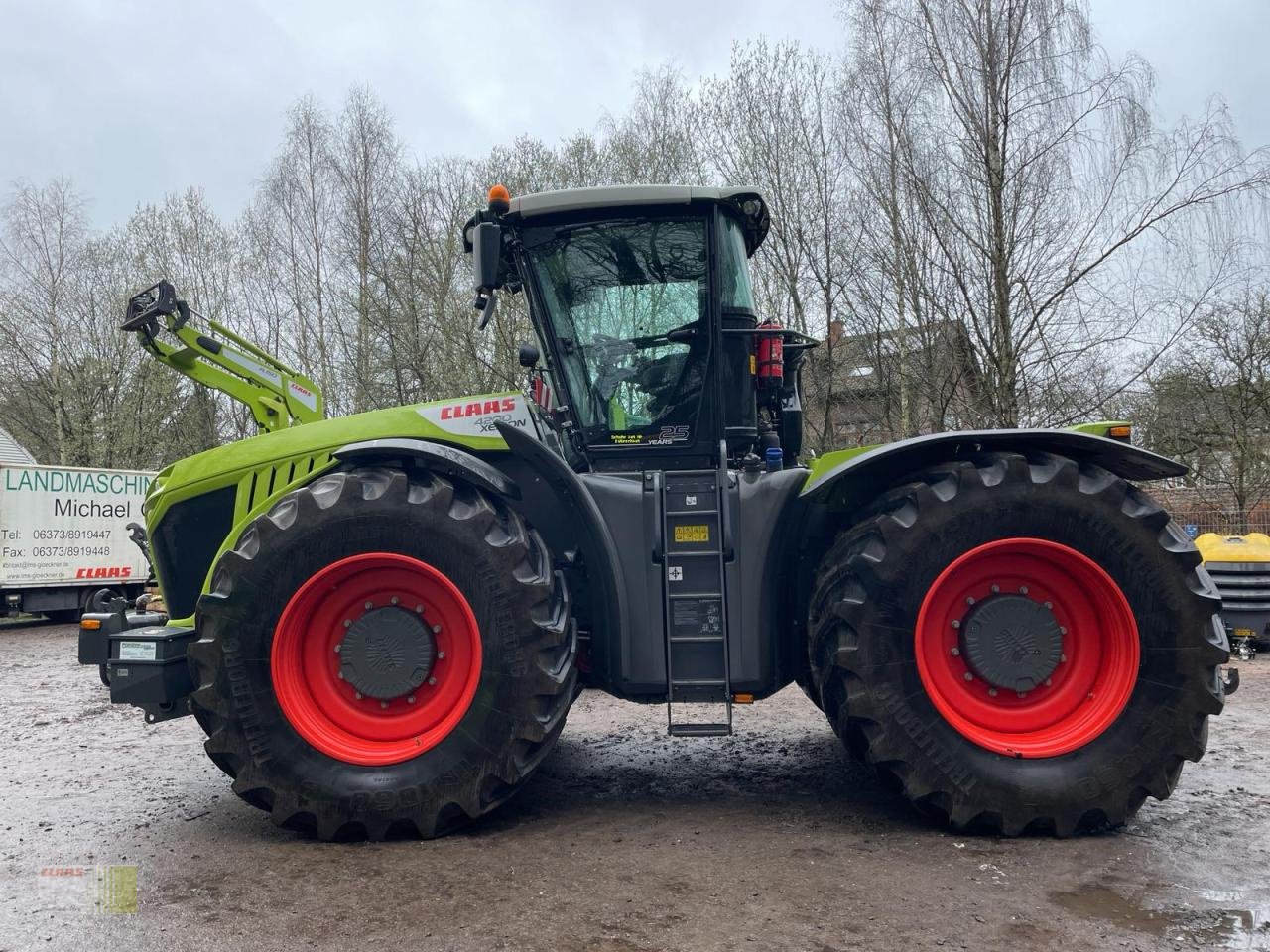 Traktor типа CLAAS Xerion 4200 Trac VC, Gebrauchtmaschine в Hessen - Reinheim (Фотография 2)