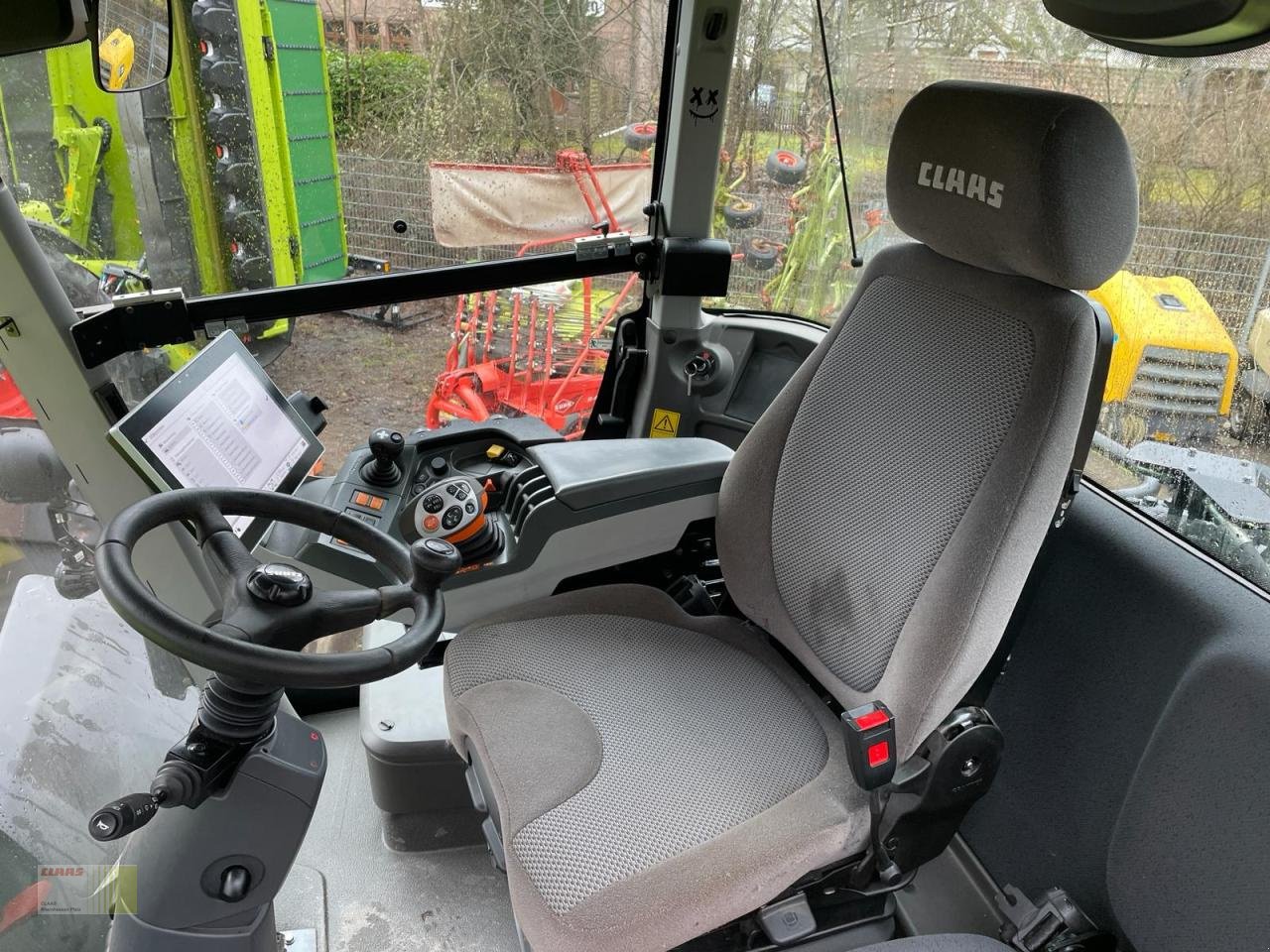 Traktor typu CLAAS Xerion 4200 Trac VC, Gebrauchtmaschine w Hessen - Reinheim (Zdjęcie 6)