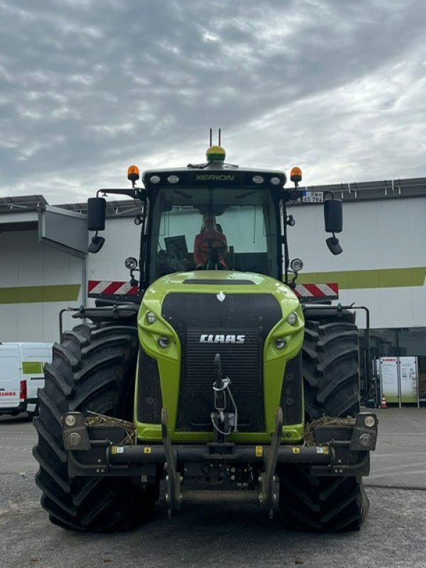 Traktor Türe ait CLAAS Xerion 4200 VC Bj 2022 609 Motorstunden, Gebrauchtmaschine içinde Schutterzell (resim 9)