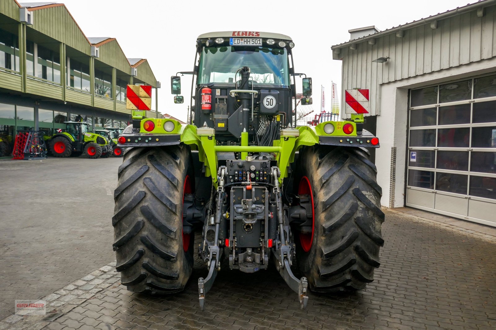 Traktor del tipo CLAAS Xerion 4500 Trac VC, Gebrauchtmaschine en Dorfen (Imagen 8)