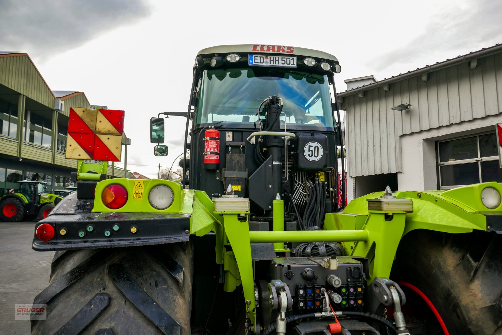 Traktor типа CLAAS Xerion 4500 Trac VC, Gebrauchtmaschine в Dorfen (Фотография 9)