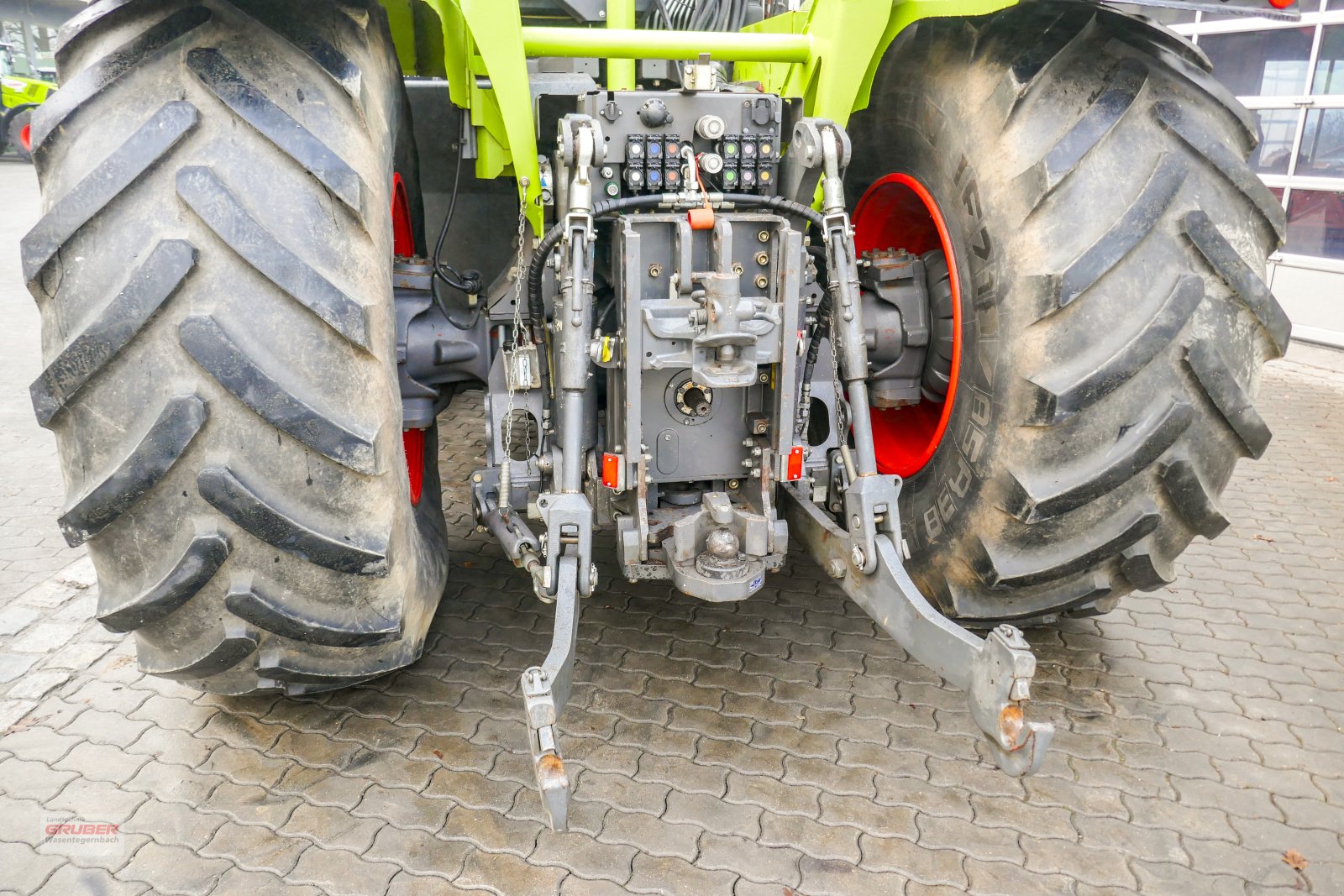 Traktor типа CLAAS Xerion 4500 Trac VC, Gebrauchtmaschine в Dorfen (Фотография 10)