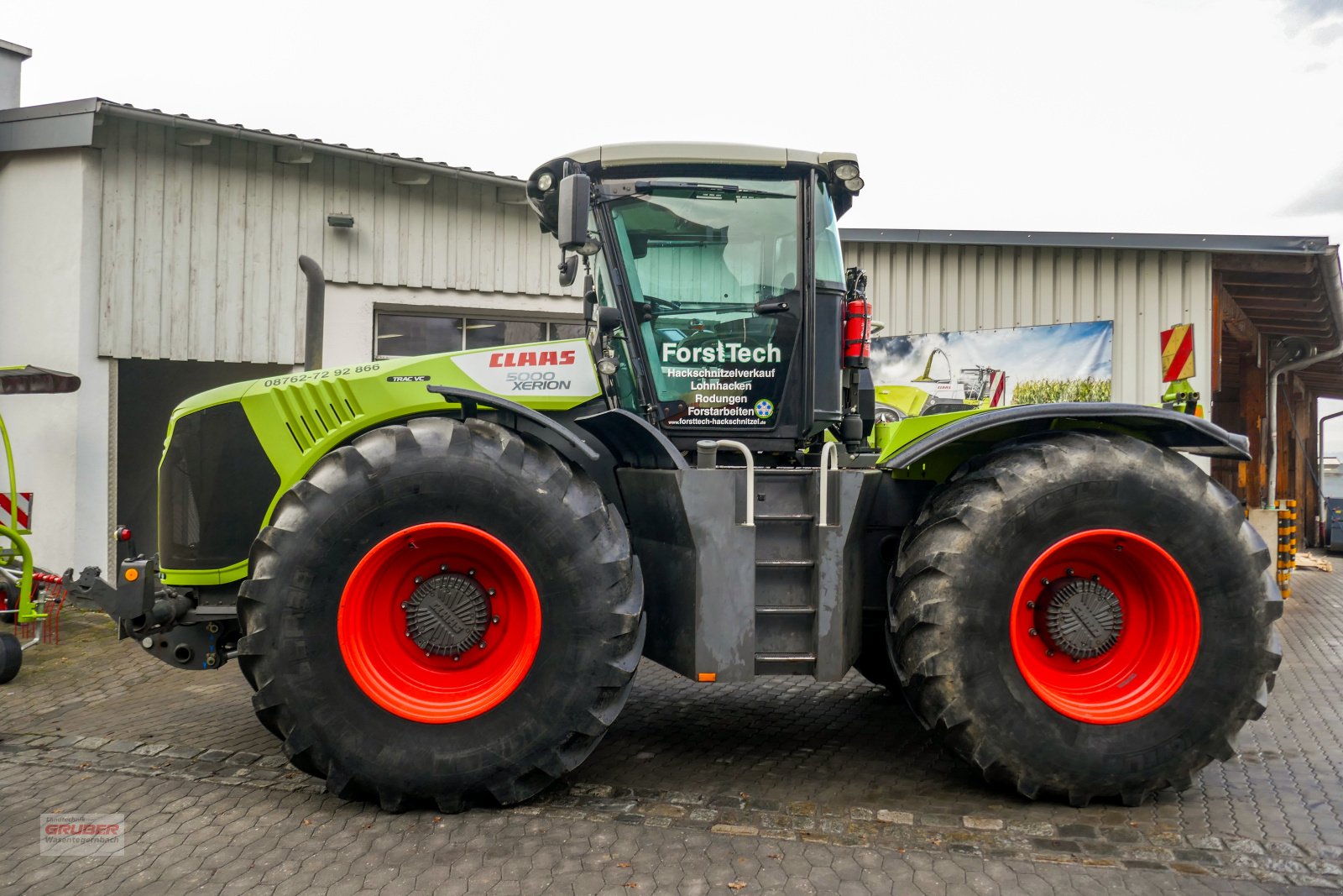 Traktor del tipo CLAAS Xerion 4500 Trac VC, Gebrauchtmaschine en Dorfen (Imagen 12)