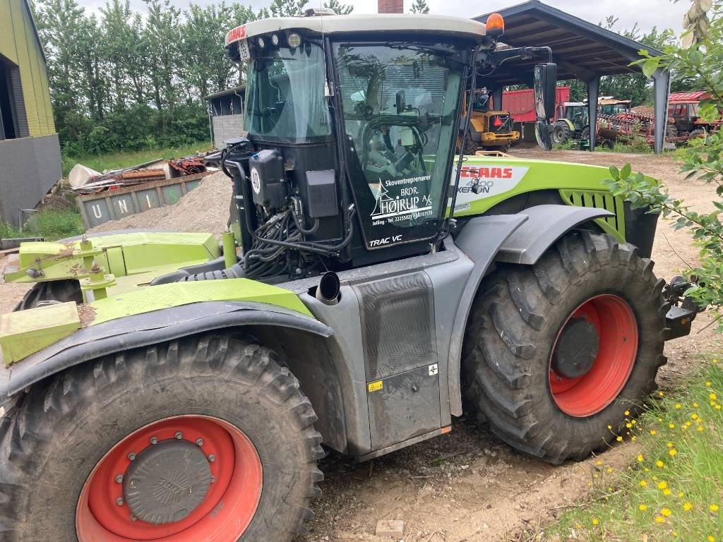 Traktor Türe ait CLAAS Xerion 4500 VC, Gebrauchtmaschine içinde Kolding (resim 4)