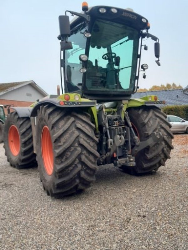 Traktor del tipo CLAAS XERION 4500 Vendeudstyr, Gebrauchtmaschine In Tønder (Immagine 3)